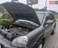Сірий Хендай Туксон, об'ємом двигуна 2 л та пробігом 190 тис. км за 8600 $, фото 14 на Automoto.ua
