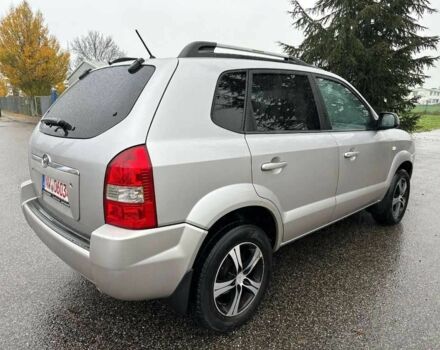 Серый Хендай Туксон, объемом двигателя 0 л и пробегом 191 тыс. км за 3308 $, фото 5 на Automoto.ua