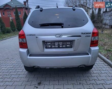 Серый Хендай Туксон, объемом двигателя 2 л и пробегом 240 тыс. км за 8300 $, фото 38 на Automoto.ua