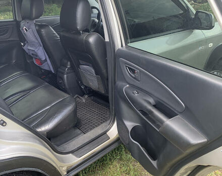 Сірий Хендай Туксон, об'ємом двигуна 1.98 л та пробігом 227 тис. км за 7500 $, фото 20 на Automoto.ua