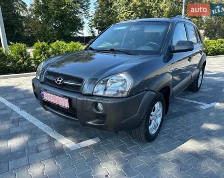 Сірий Хендай Туксон, об'ємом двигуна 1.98 л та пробігом 169 тис. км за 7900 $, фото 19 на Automoto.ua