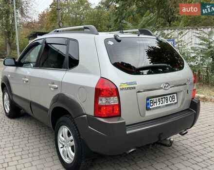 Сірий Хендай Туксон, об'ємом двигуна 1.99 л та пробігом 208 тис. км за 8400 $, фото 29 на Automoto.ua