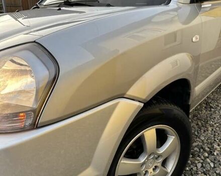 Хендай Туксон 2007 в Бережанах на Automoto.ua Серый Хендай Туксон, объемом двигателя 2 л и пробегом 172 тыс. км за 7400 $, фото 18 на Automoto.ua