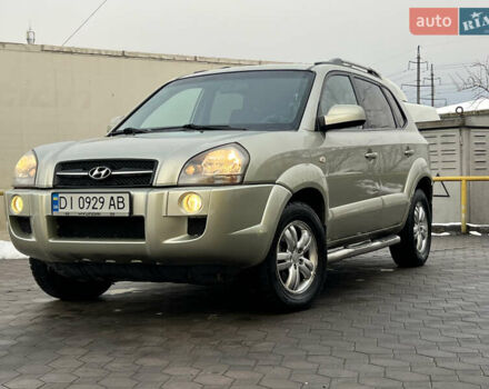 Сірий Хендай Туксон, об'ємом двигуна 2 л та пробігом 257 тис. км за 6550 $, фото 11 на Automoto.ua