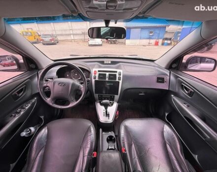 Серый Хендай Туксон, объемом двигателя 2 л и пробегом 214 тыс. км за 7990 $, фото 13 на Automoto.ua