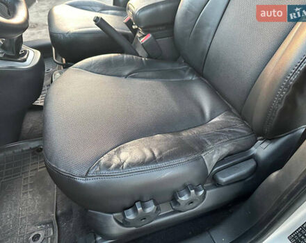 Серый Хендай Туксон, объемом двигателя 1.98 л и пробегом 167 тыс. км за 7300 $, фото 15 на Automoto.ua