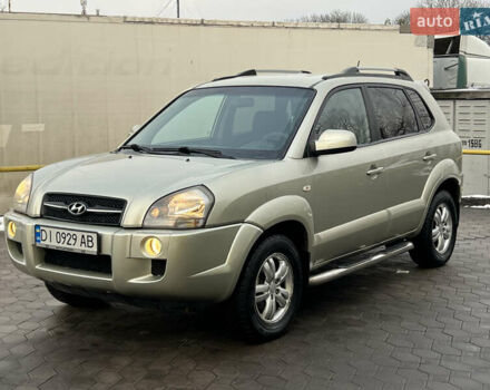 Сірий Хендай Туксон, об'ємом двигуна 2 л та пробігом 257 тис. км за 6550 $, фото 1 на Automoto.ua