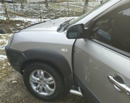 Сірий Хендай Туксон, об'ємом двигуна 1.98 л та пробігом 169 тис. км за 10500 $, фото 6 на Automoto.ua