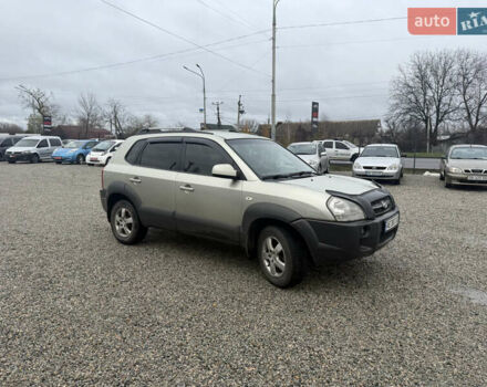 Сірий Хендай Туксон, об'ємом двигуна 1.98 л та пробігом 169 тис. км за 7890 $, фото 27 на Automoto.ua