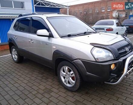 Сірий Хендай Туксон, об'ємом двигуна 1.98 л та пробігом 157 тис. км за 7800 $, фото 19 на Automoto.ua