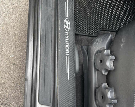 Серый Хендай Туксон, объемом двигателя 2.66 л и пробегом 247 тыс. км за 7250 $, фото 12 на Automoto.ua