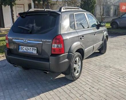 Хендай Туксон 2007 у Івано-Франківську на Automoto.ua Сірий Хендай Туксон, об'ємом двигуна 2 л та пробігом 260 тис. км за 7950 $, фото 5 на Automoto.ua