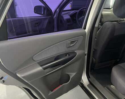 Хендай Туксон 2007 в Полтаве на Automoto.ua Серый Хендай Туксон, объемом двигателя 1.98 л и пробегом 190 тыс. км за 8300 $, фото 6 на Automoto.ua