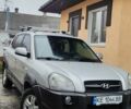 Серый Хендай Туксон, объемом двигателя 2 л и пробегом 215 тыс. км за 8000 $, фото 1 на Automoto.ua