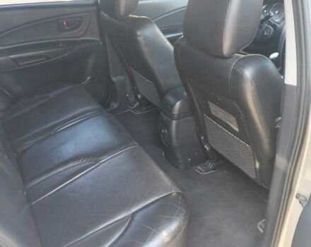 Сірий Хендай Туксон, об'ємом двигуна 1.98 л та пробігом 305 тис. км за 8700 $, фото 3 на Automoto.ua