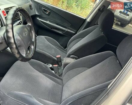 Сірий Хендай Туксон, об'ємом двигуна 1.99 л та пробігом 208 тис. км за 8400 $, фото 51 на Automoto.ua
