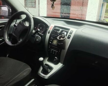 Хендай Туксон 2007 в Тростянец на Automoto.ua Серый Хендай Туксон, объемом двигателя 1.98 л и пробегом 153 тыс. км за 8200 $, фото 4 на Automoto.ua