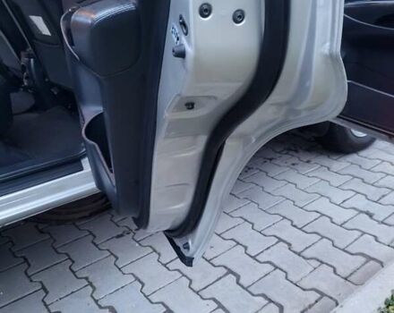 Серый Хендай Туксон, объемом двигателя 2 л и пробегом 240 тыс. км за 8300 $, фото 119 на Automoto.ua