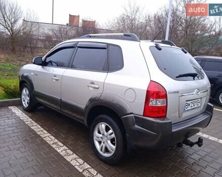 Сірий Хендай Туксон, об'ємом двигуна 1.98 л та пробігом 157 тис. км за 7800 $, фото 8 на Automoto.ua