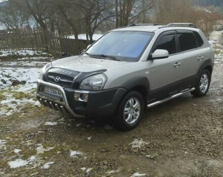 Сірий Хендай Туксон, об'ємом двигуна 1.98 л та пробігом 169 тис. км за 10500 $, фото 14 на Automoto.ua