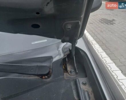 Сірий Хендай Туксон, об'ємом двигуна 2 л та пробігом 190 тис. км за 8600 $, фото 9 на Automoto.ua