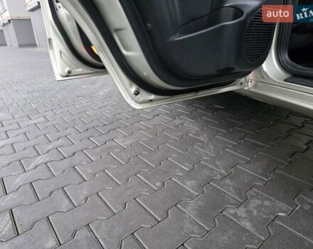 Серый Хендай Туксон, объемом двигателя 2 л и пробегом 231 тыс. км за 7999 $, фото 38 на Automoto.ua