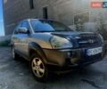 Сірий Хендай Туксон, об'ємом двигуна 2 л та пробігом 192 тис. км за 6500 $, фото 7 на Automoto.ua