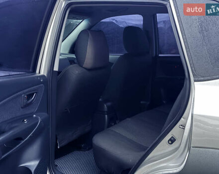 Сірий Хендай Туксон, об'ємом двигуна 2 л та пробігом 305 тис. км за 7350 $, фото 10 на Automoto.ua