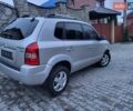 Серый Хендай Туксон, объемом двигателя 2 л и пробегом 240 тыс. км за 8300 $, фото 7 на Automoto.ua