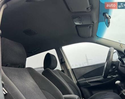 Сірий Хендай Туксон, об'ємом двигуна 2 л та пробігом 257 тис. км за 6550 $, фото 18 на Automoto.ua