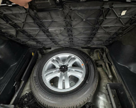 Серый Хендай Туксон, объемом двигателя 1.98 л и пробегом 269 тыс. км за 7100 $, фото 25 на Automoto.ua