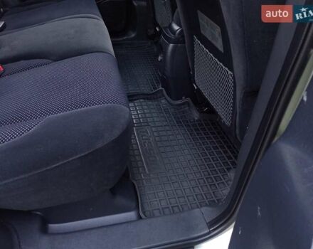 Сірий Хендай Туксон, об'ємом двигуна 1.98 л та пробігом 225 тис. км за 6999 $, фото 40 на Automoto.ua