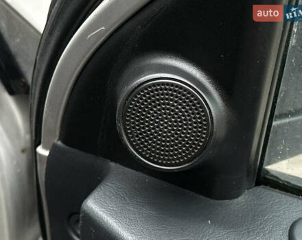 Серый Хендай Туксон, объемом двигателя 2 л и пробегом 232 тыс. км за 7200 $, фото 27 на Automoto.ua