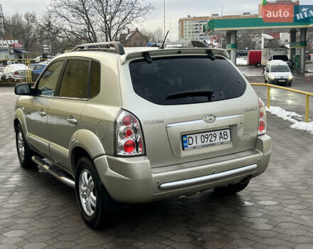 Сірий Хендай Туксон, об'ємом двигуна 2 л та пробігом 257 тис. км за 6550 $, фото 9 на Automoto.ua