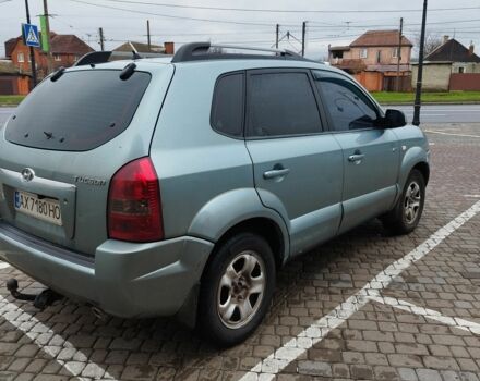 Серый Хендай Туксон, объемом двигателя 2 л и пробегом 2 тыс. км за 6800 $, фото 4 на Automoto.ua