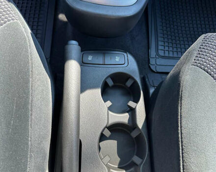 Сірий Хендай Туксон, об'ємом двигуна 1.98 л та пробігом 169 тис. км за 7300 $, фото 21 на Automoto.ua