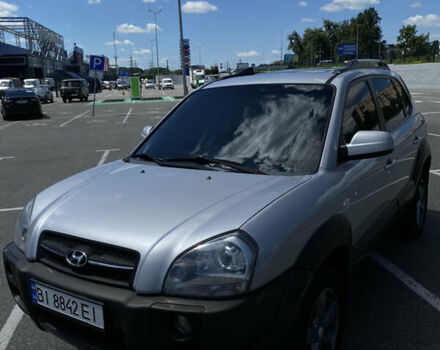 Сірий Хендай Туксон, об'ємом двигуна 1.98 л та пробігом 190 тис. км за 9150 $, фото 32 на Automoto.ua