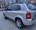 Серый Хендай Туксон, объемом двигателя 2 л и пробегом 240 тыс. км за 8300 $, фото 45 на Automoto.ua