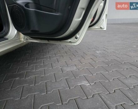 Серый Хендай Туксон, объемом двигателя 2 л и пробегом 231 тыс. км за 7999 $, фото 41 на Automoto.ua