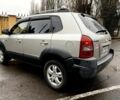 Сірий Хендай Туксон, об'ємом двигуна 2 л та пробігом 200 тис. км за 7550 $, фото 3 на Automoto.ua