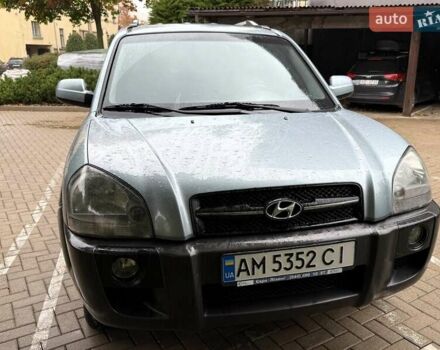 Серый Хендай Туксон, объемом двигателя 1.98 л и пробегом 218 тыс. км за 7900 $, фото 9 на Automoto.ua