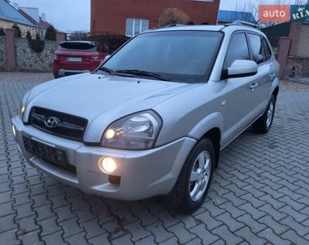 Серый Хендай Туксон, объемом двигателя 2 л и пробегом 240 тыс. км за 8300 $, фото 20 на Automoto.ua