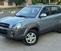 Серый Хендай Туксон, объемом двигателя 2 л и пробегом 110 тыс. км за 10500 $, фото 1 на Automoto.ua