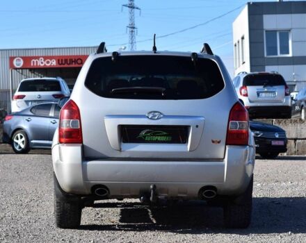 Хендай Туксон 2007 в Кривом Роге на Automoto.ua Серый Хендай Туксон, объемом двигателя 2 л и пробегом 335 тыс. км за 7950 $, фото 2 на Automoto.ua