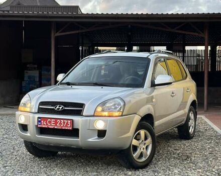 Хендай Туксон 2007 в Бережанах на Automoto.ua Серый Хендай Туксон, объемом двигателя 2 л и пробегом 172 тыс. км за 7400 $, фото 26 на Automoto.ua