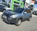 Серый Хендай Туксон, объемом двигателя 1.98 л и пробегом 183 тыс. км за 7800 $, фото 1 на Automoto.ua