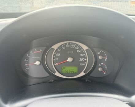 Серый Хендай Туксон, объемом двигателя 2 л и пробегом 175 тыс. км за 3400 $, фото 21 на Automoto.ua