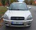 Сірий Хендай Туксон, об'ємом двигуна 2 л та пробігом 203 тис. км за 7700 $, фото 1 на Automoto.ua