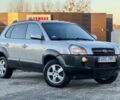 Сірий Хендай Туксон, об'ємом двигуна 2 л та пробігом 233 тис. км за 2350 $, фото 1 на Automoto.ua