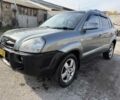 Хендай Туксон 2007 у Харкові на Automoto.ua Сірий Хендай Туксон, об'ємом двигуна 2 л та пробігом 211 тис. км за 4000 $, фото 3 на Automoto.ua